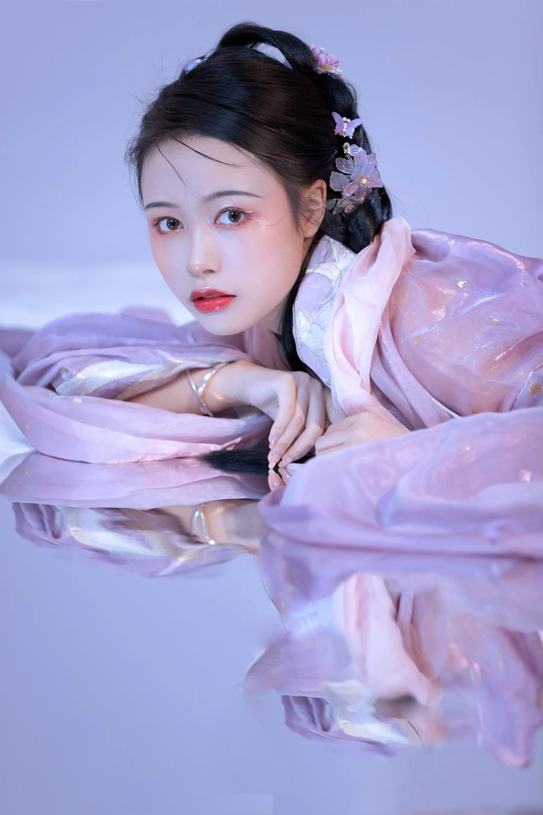 [YITUYU艺图语]2022.08.12 镜花水月 梨一依 [24P]插图3